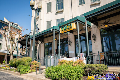 Mud Island Dining Tugs Grill