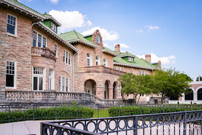 Pink Palace Museum in East Memphis