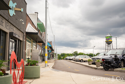 Shop at Broad Avenue